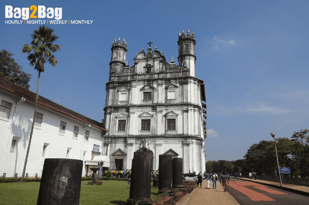 vintage churches in Goa