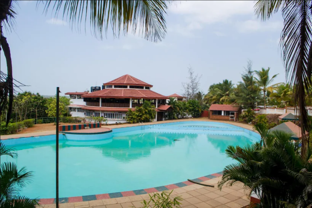 Indismart Woodbourne Resort in Goa